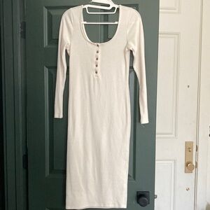 Heart & Hips Cream Fitted MIDI Dress M
